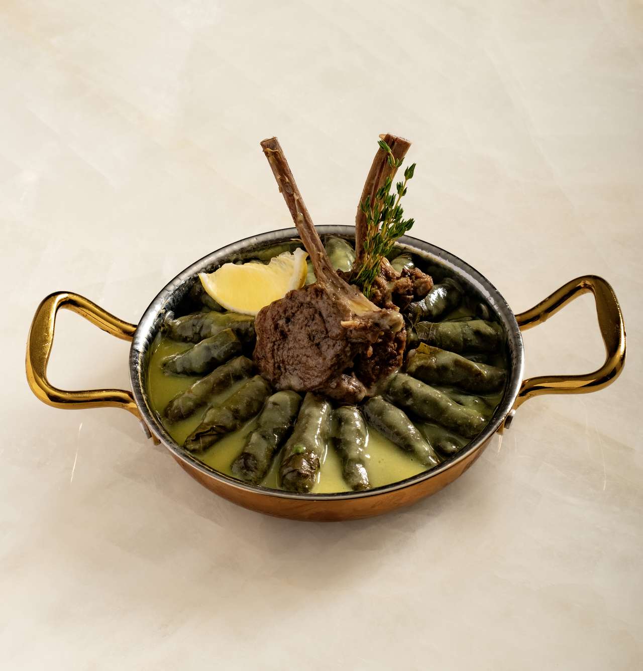 ورق عنب مع كستليتا