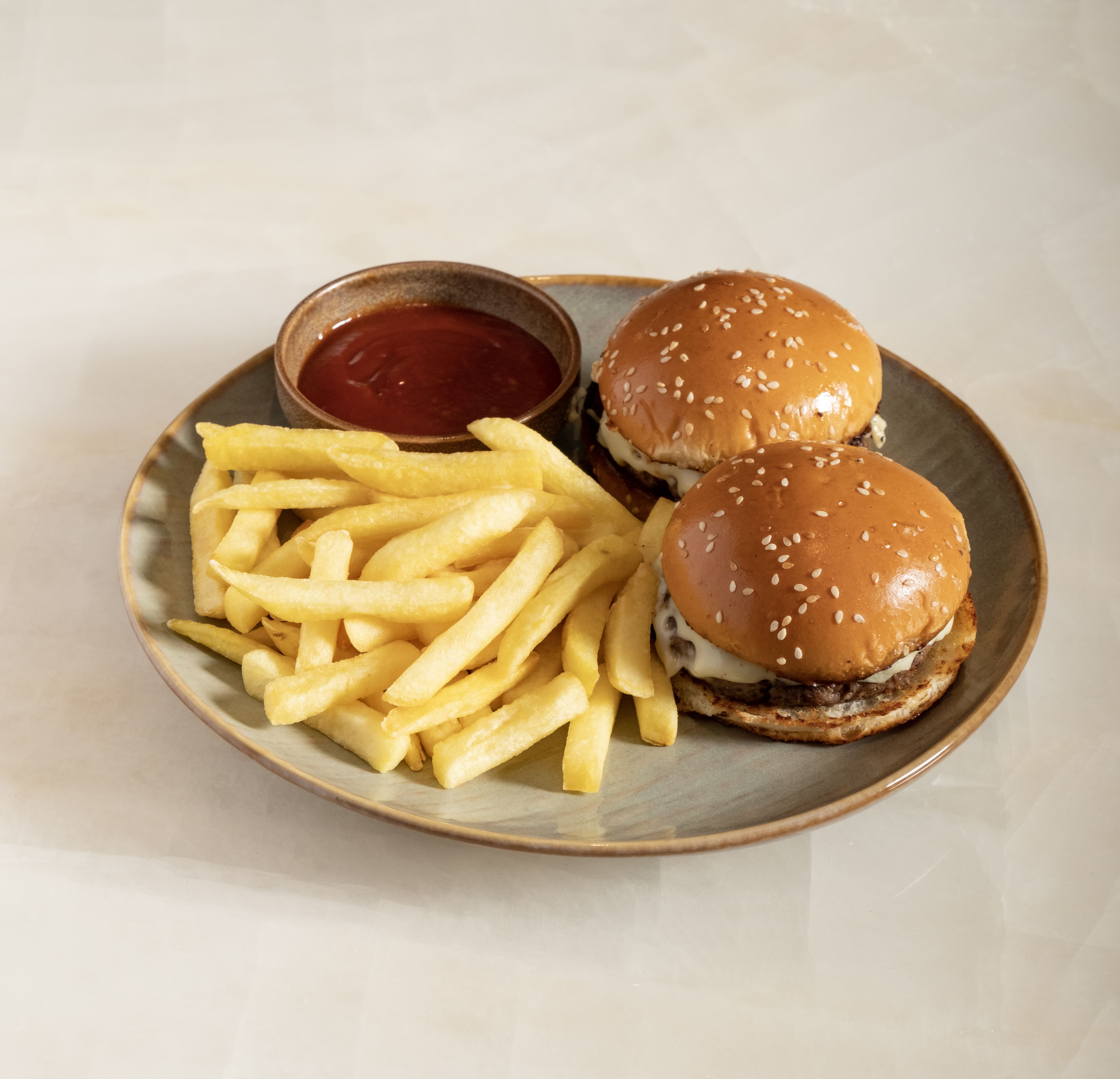 ميني برغر لحم